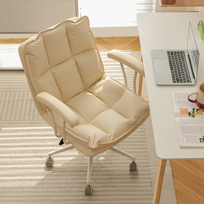 Ergonomic Office Chair with Adjustable Height, 360° Swivel and Leather Upholstery